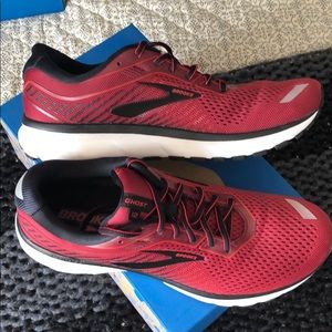 brooks ghost 12 mens red